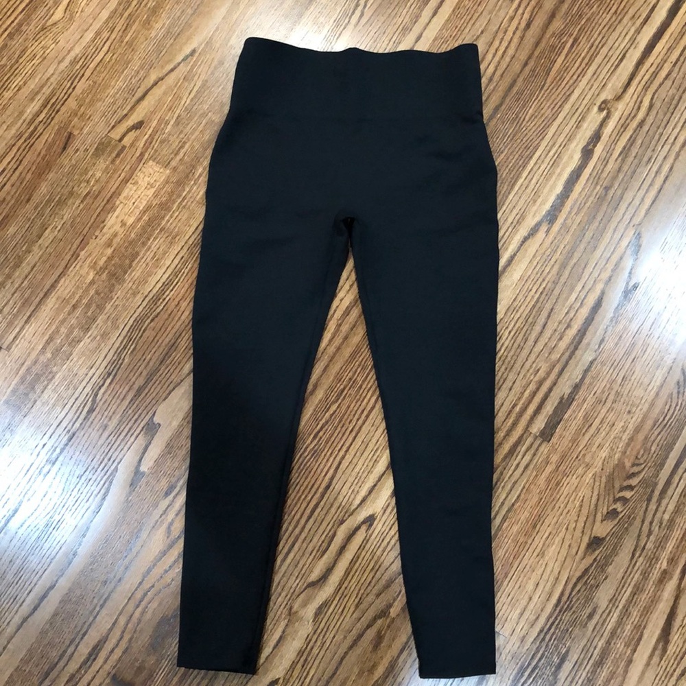 SPANX Essential Leggings